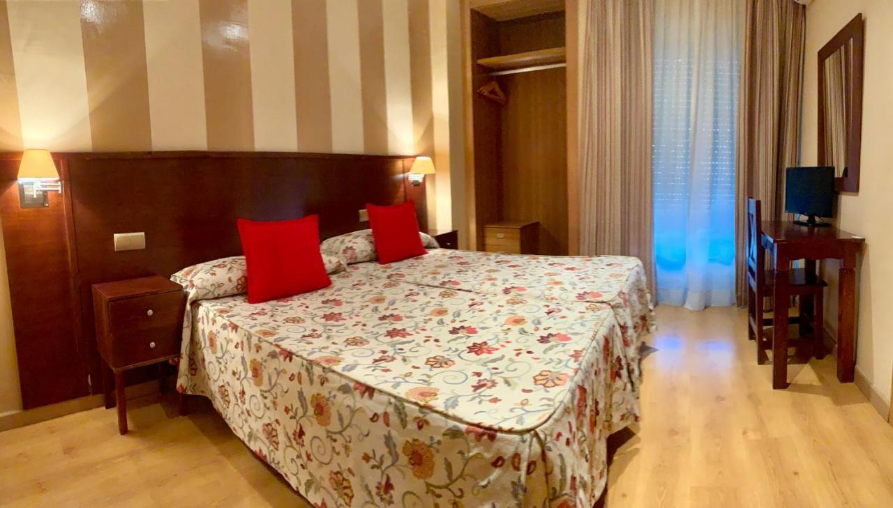 Hotel Fernando IV Martos Esterno foto
